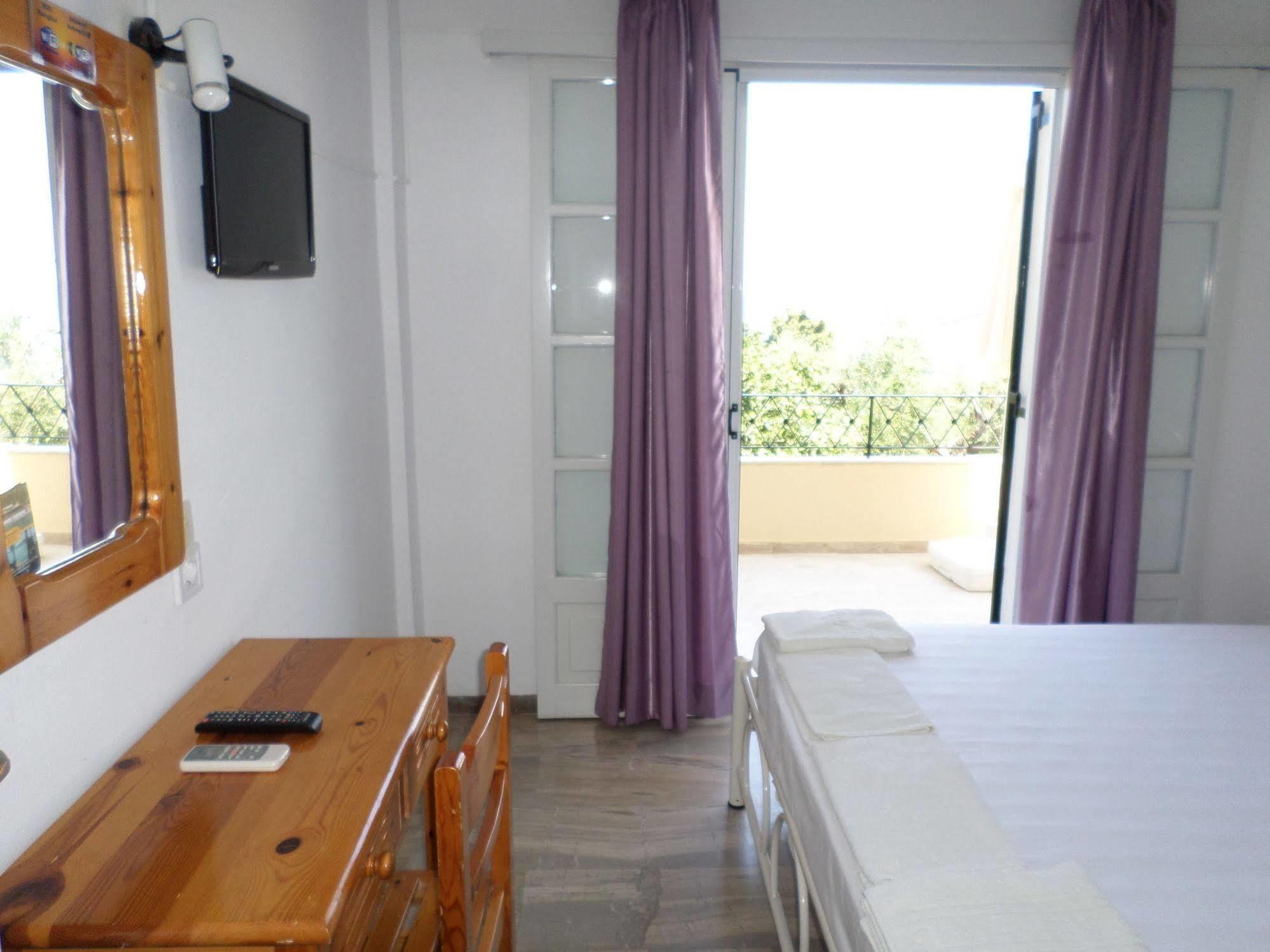 Rising Sun Apartments & Studios Μπενίτσες Εξωτερικό φωτογραφία